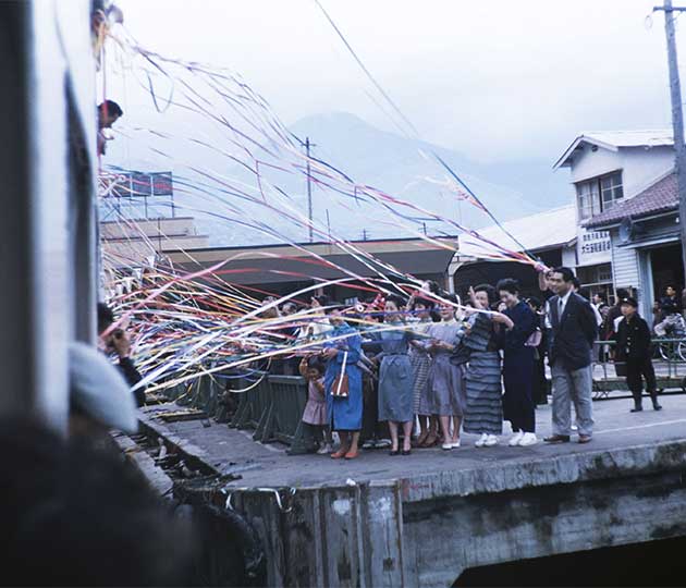 カラー写真で記録されていた60年前の日本が意外すぎる！秘蔵写真の一部